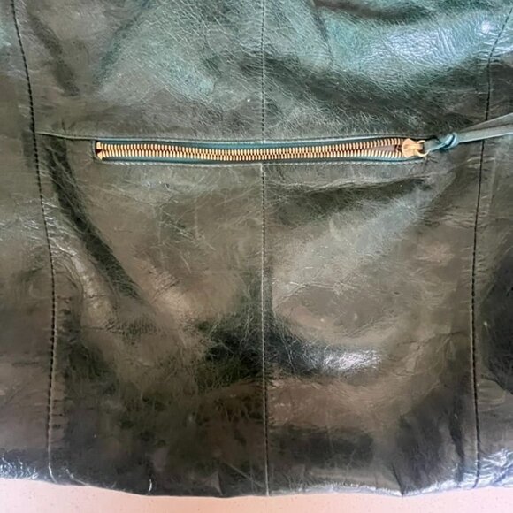 Hobo The Original Green Leather Shoulder Bag With Floral Lining Dress or Casual